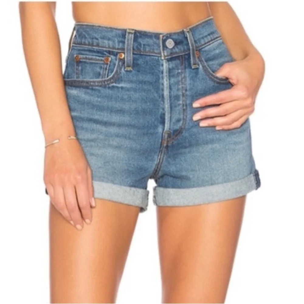 Levi’s High Rise Wedgie Short Size 24 Button Fly Cuffed Stretch - Picture 1 of 16
